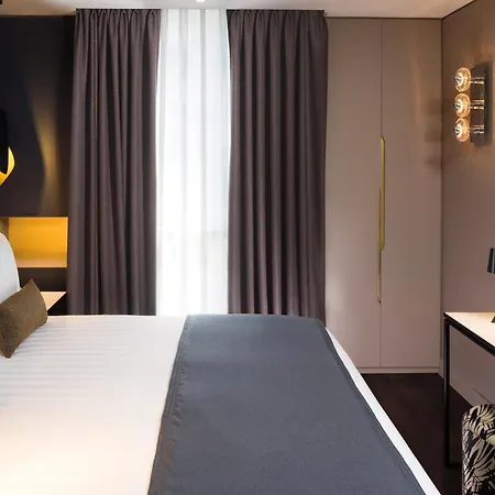 Le 10 Bis Hotel 4*