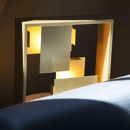 Le 10 Bis Hotel 4*