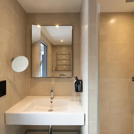 Hotel Le 10 Bis Parigi